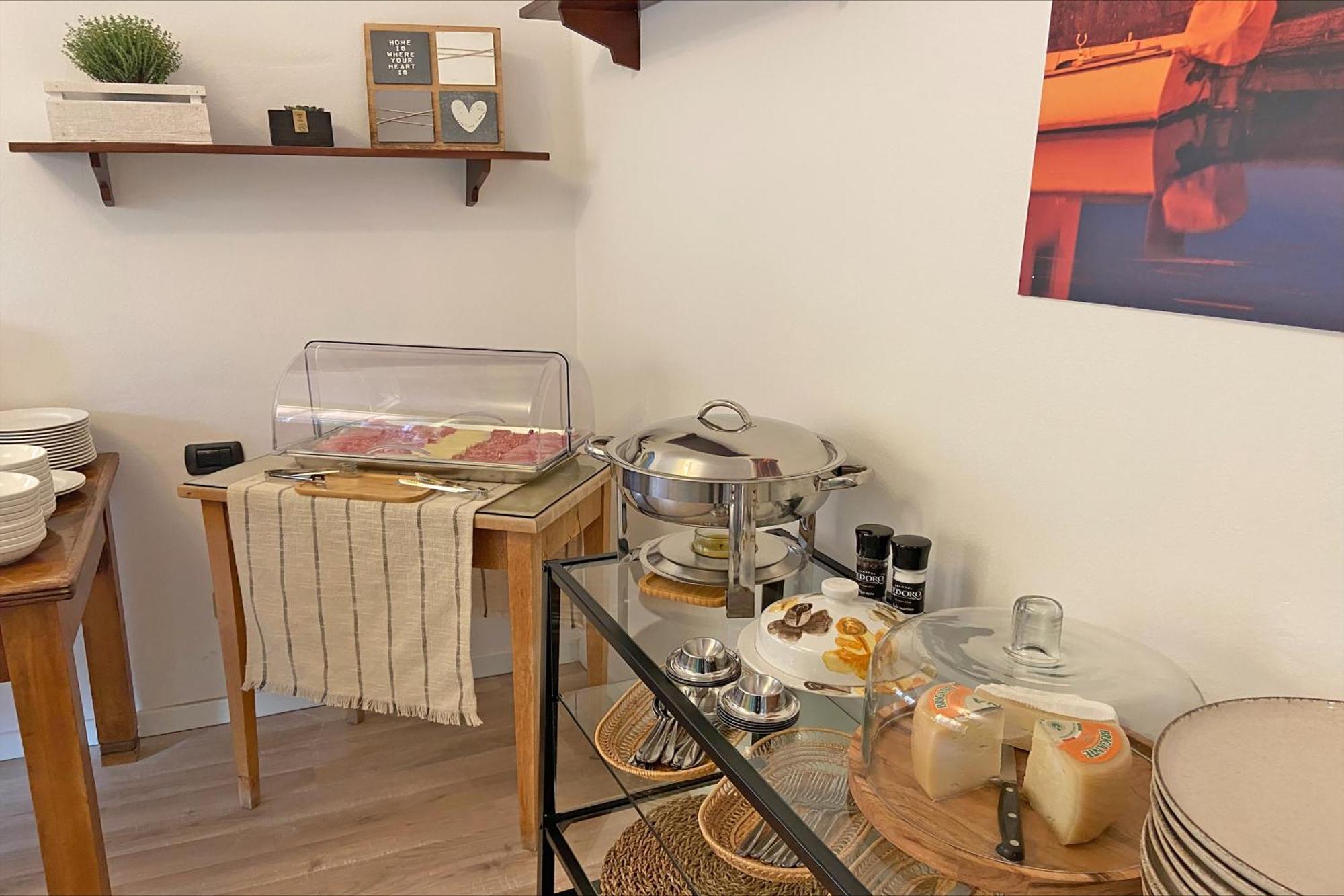 Bike & Wind Hotel Villa Maria Torbole Sul Garda Exterior photo