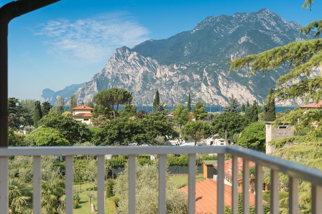 Bike & Wind Hotel Villa Maria Torbole Sul Garda Exterior photo